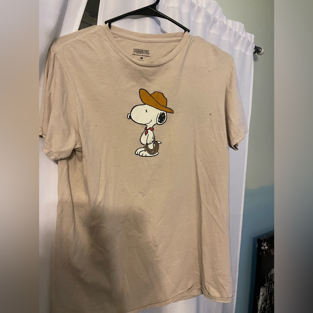 Snoopy shirt men’s medium